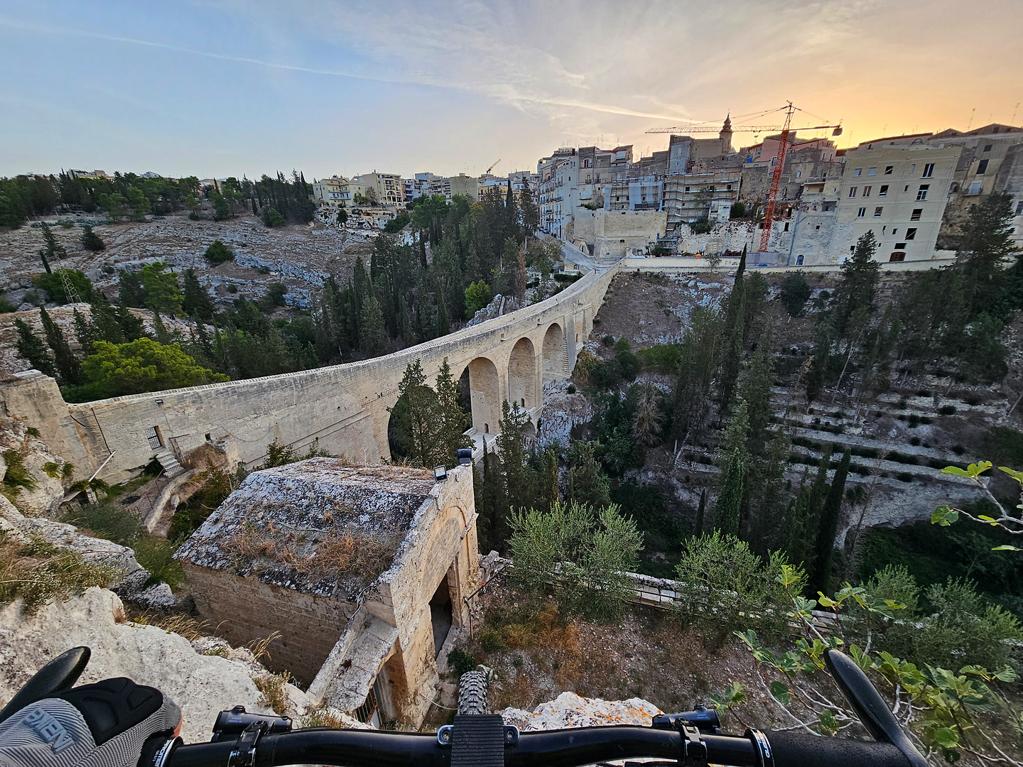gravina-town1.jpg