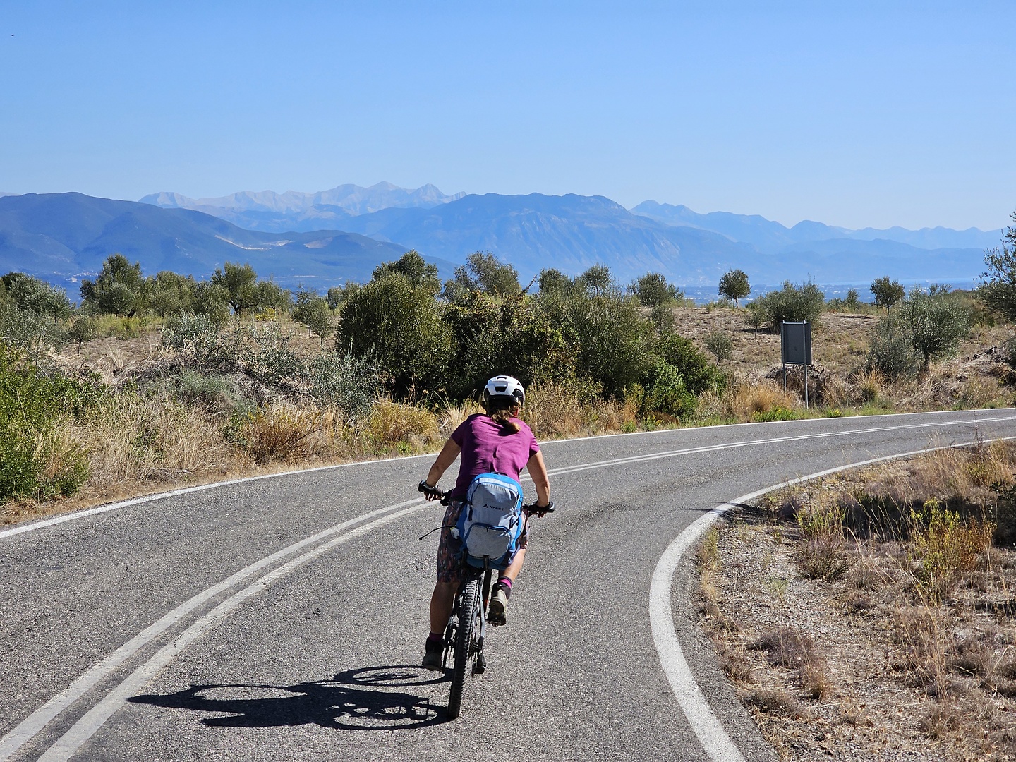 kalamata-road1.jpg