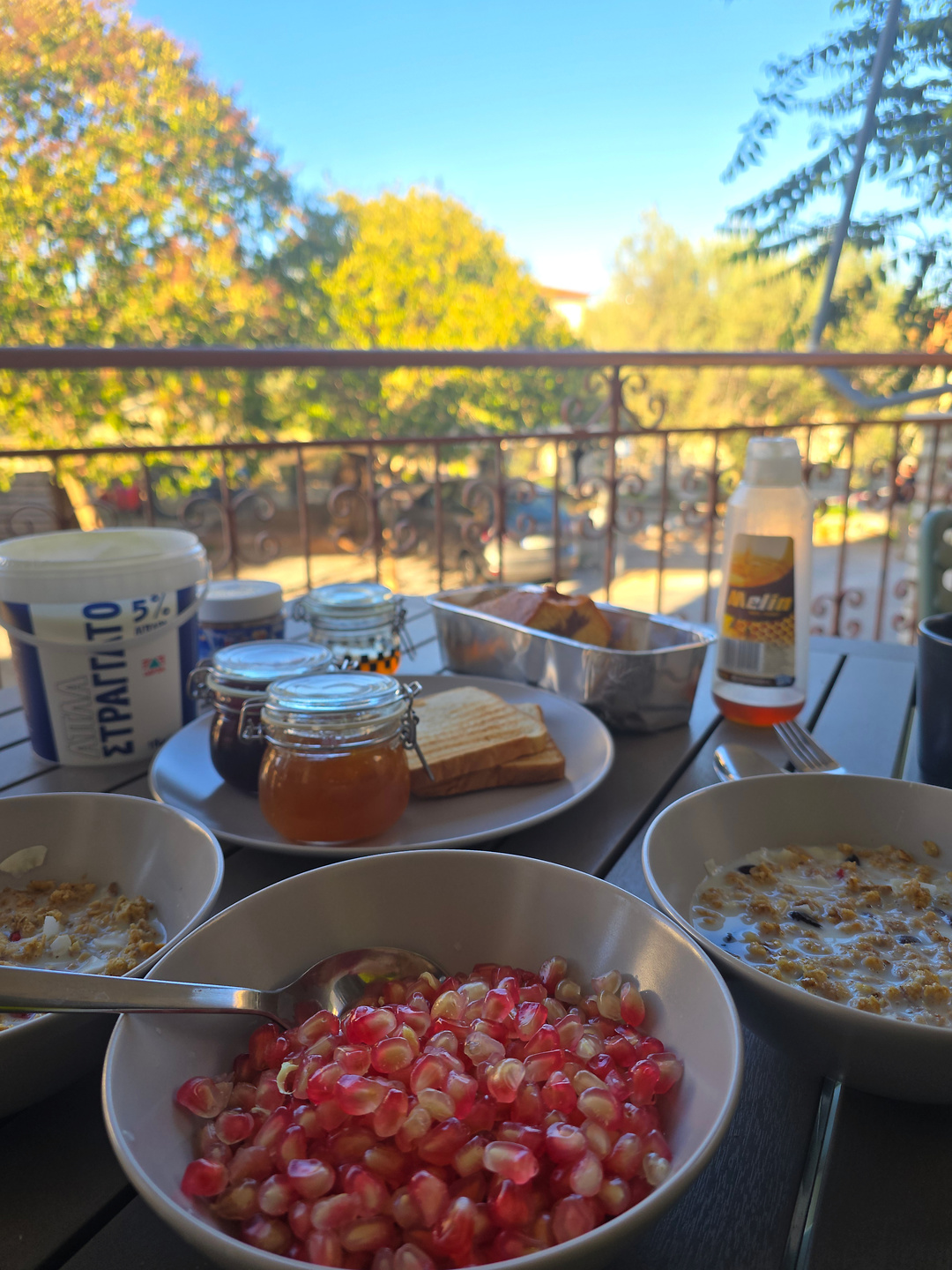 kardamyli-breakfast.jpg