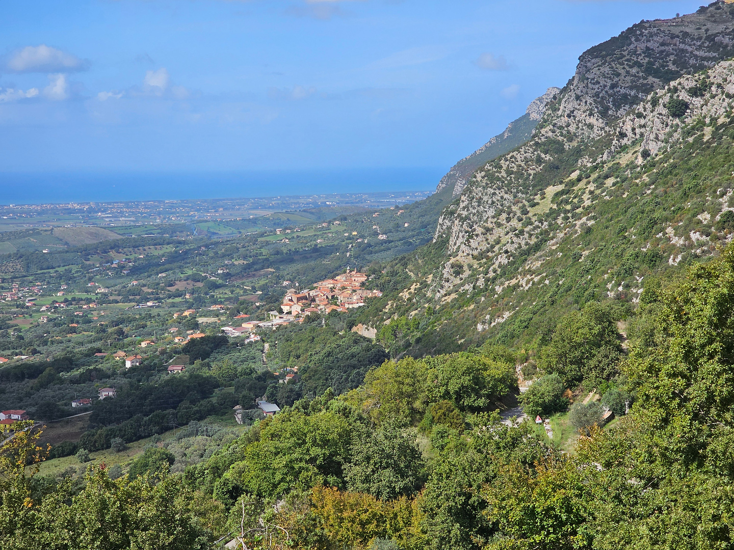 magliano-uphill9.jpg