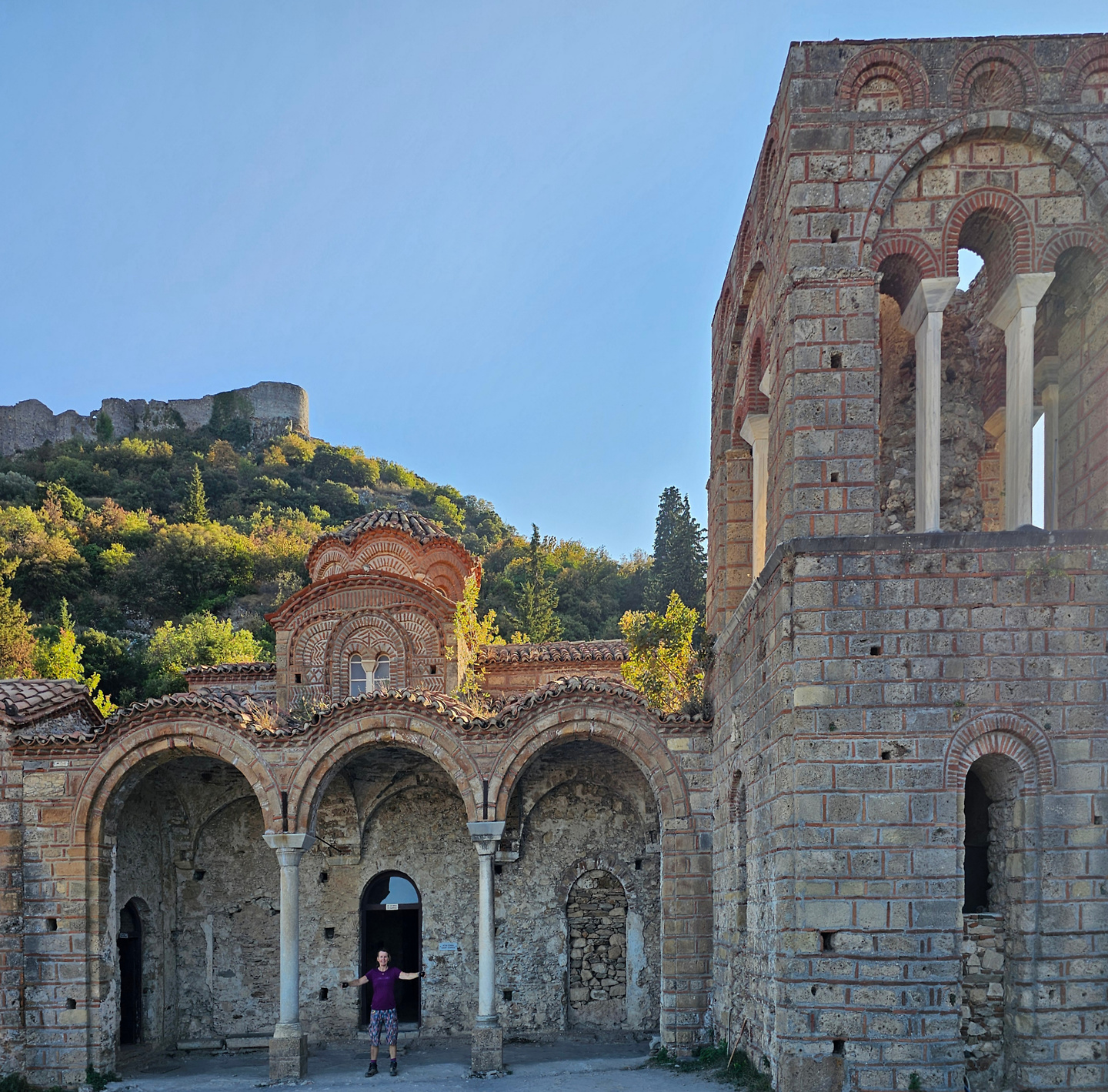 mystras-town11.jpg