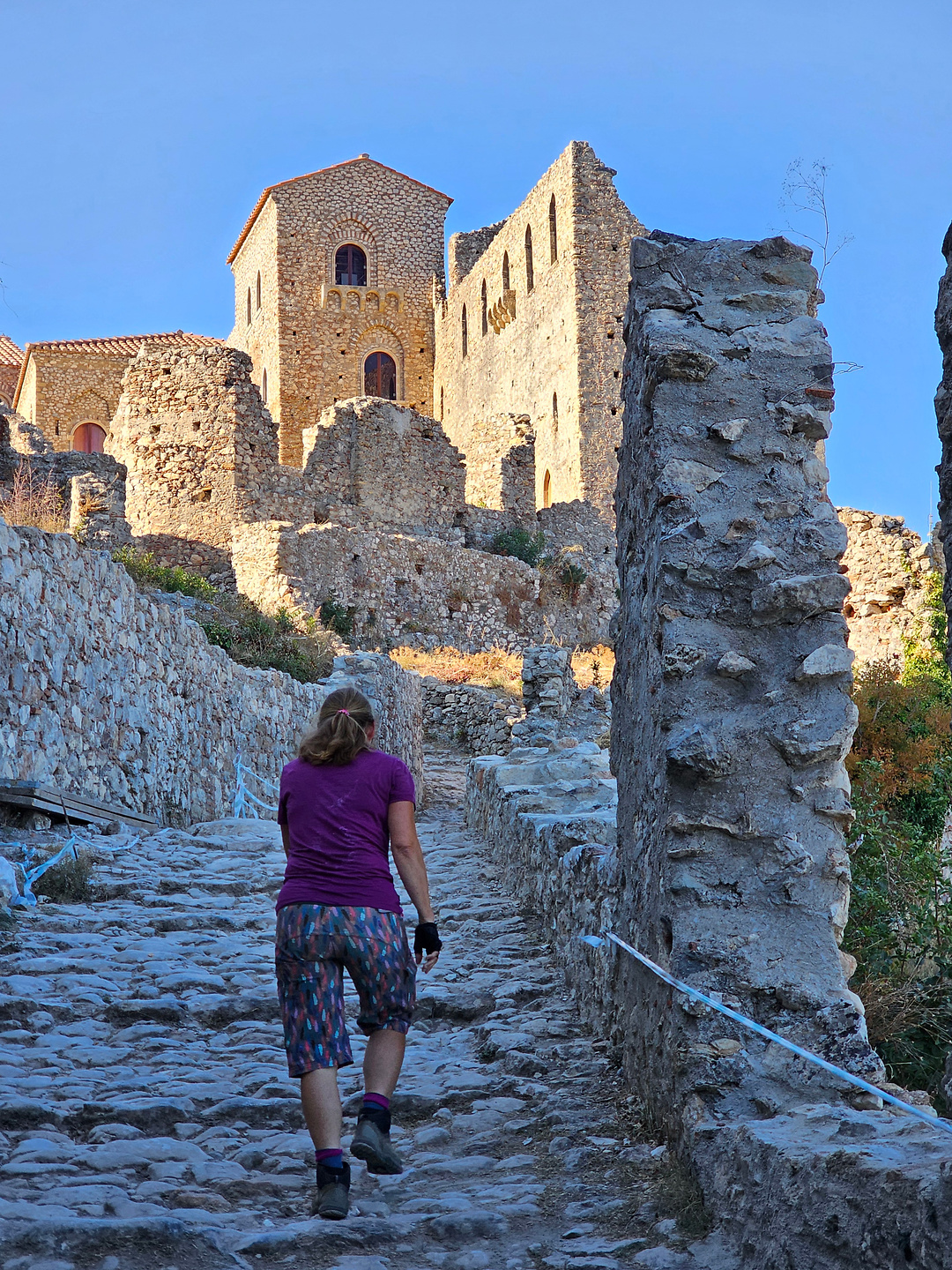 mystras-town3.jpg