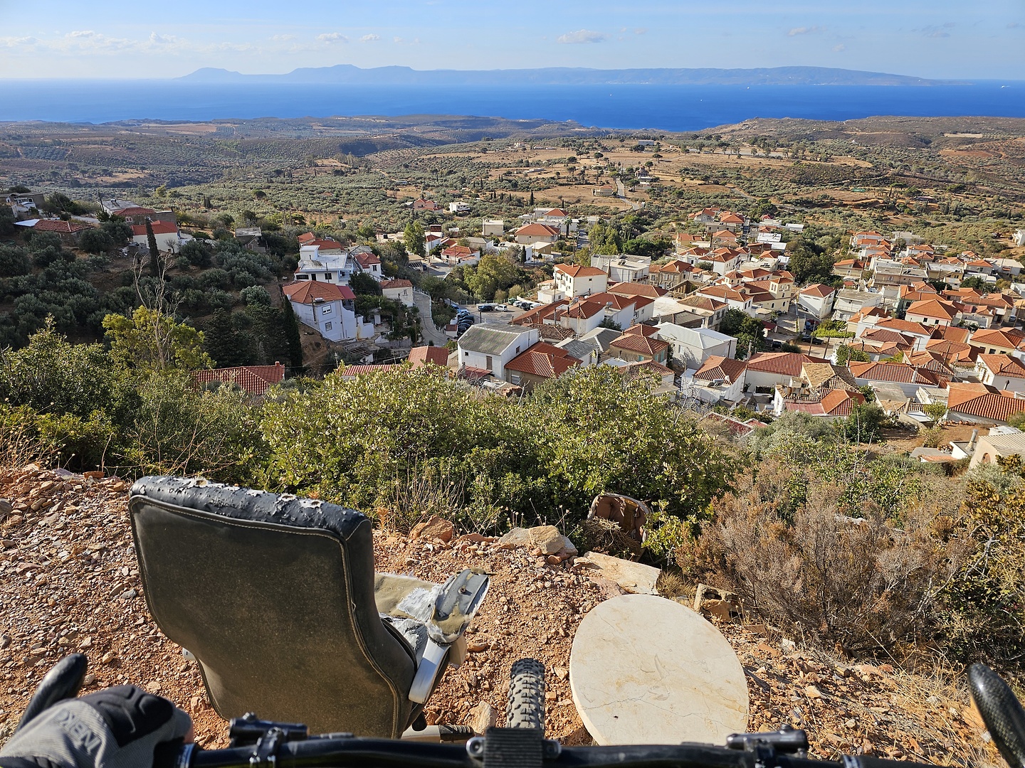 neapolis-road3.jpg