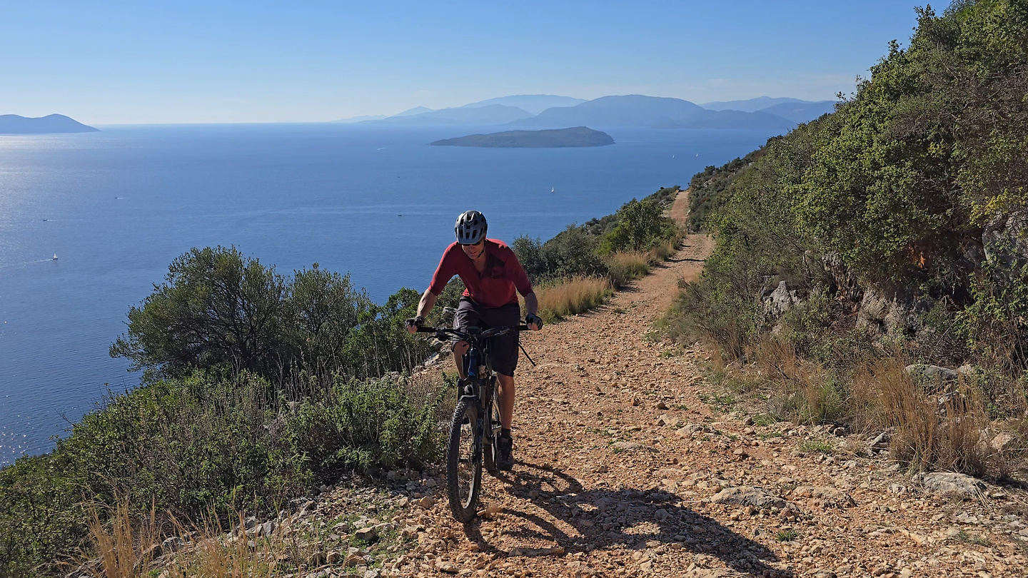 nidri-trail3.jpg