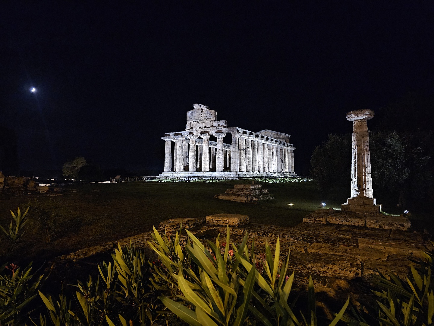 paestum-town3.jpg