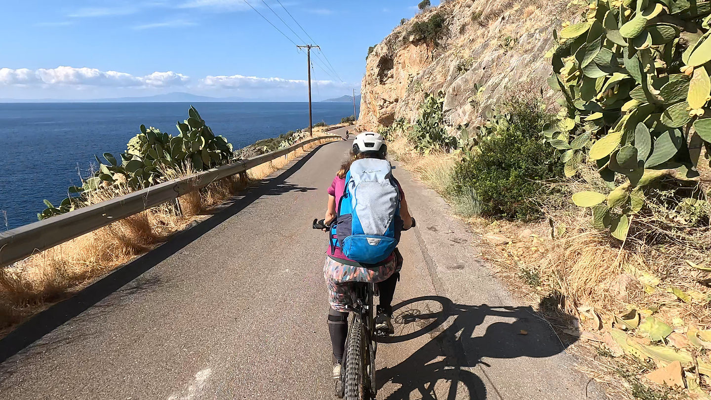 trachila-road1.jpg