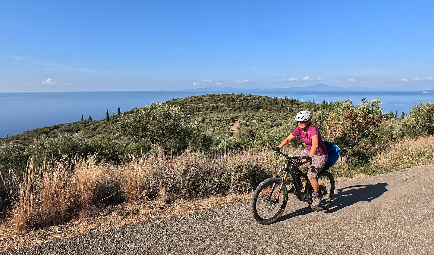 trachila-uphill3.jpg