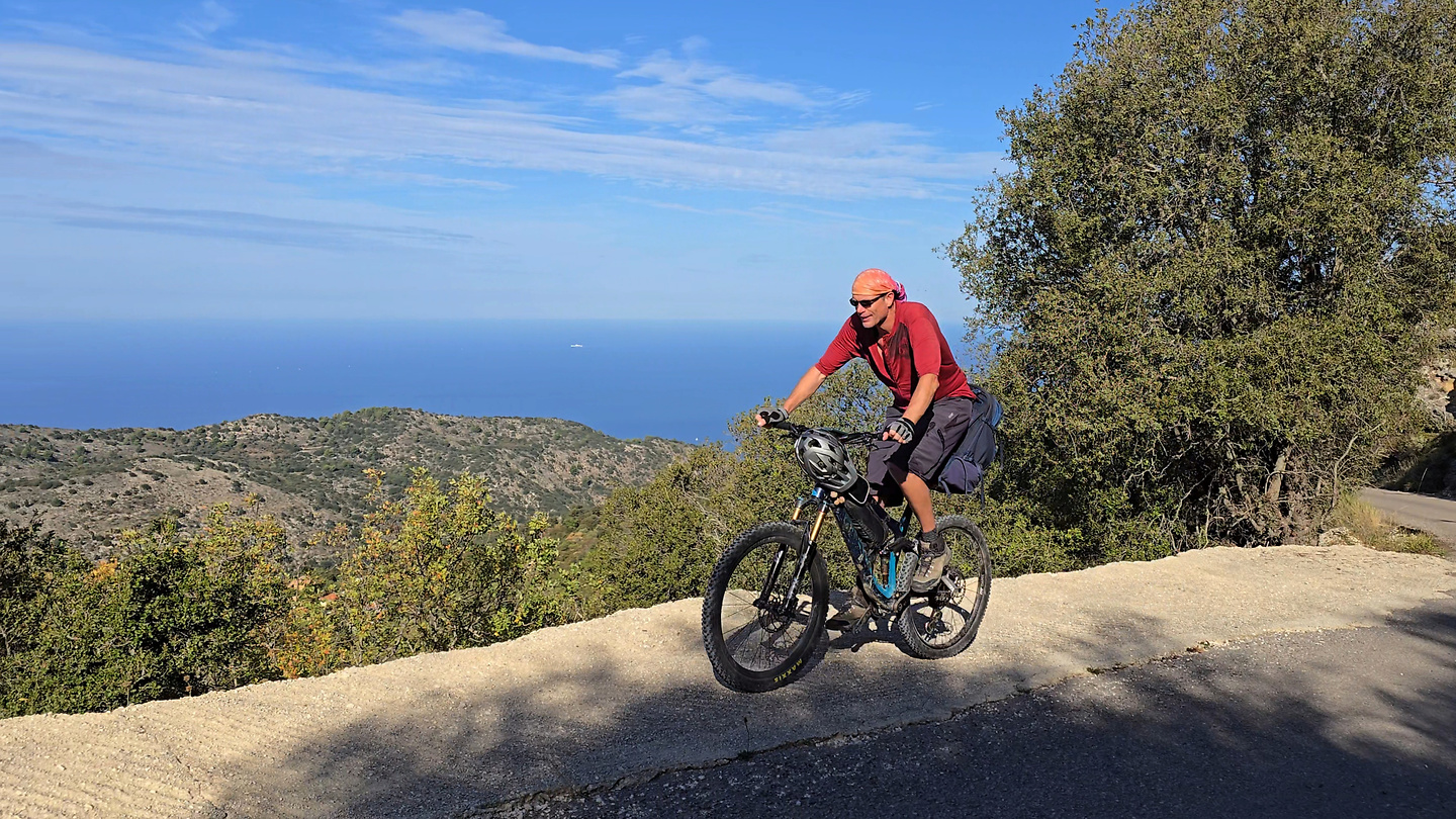 vassiliki-uphill2.jpg