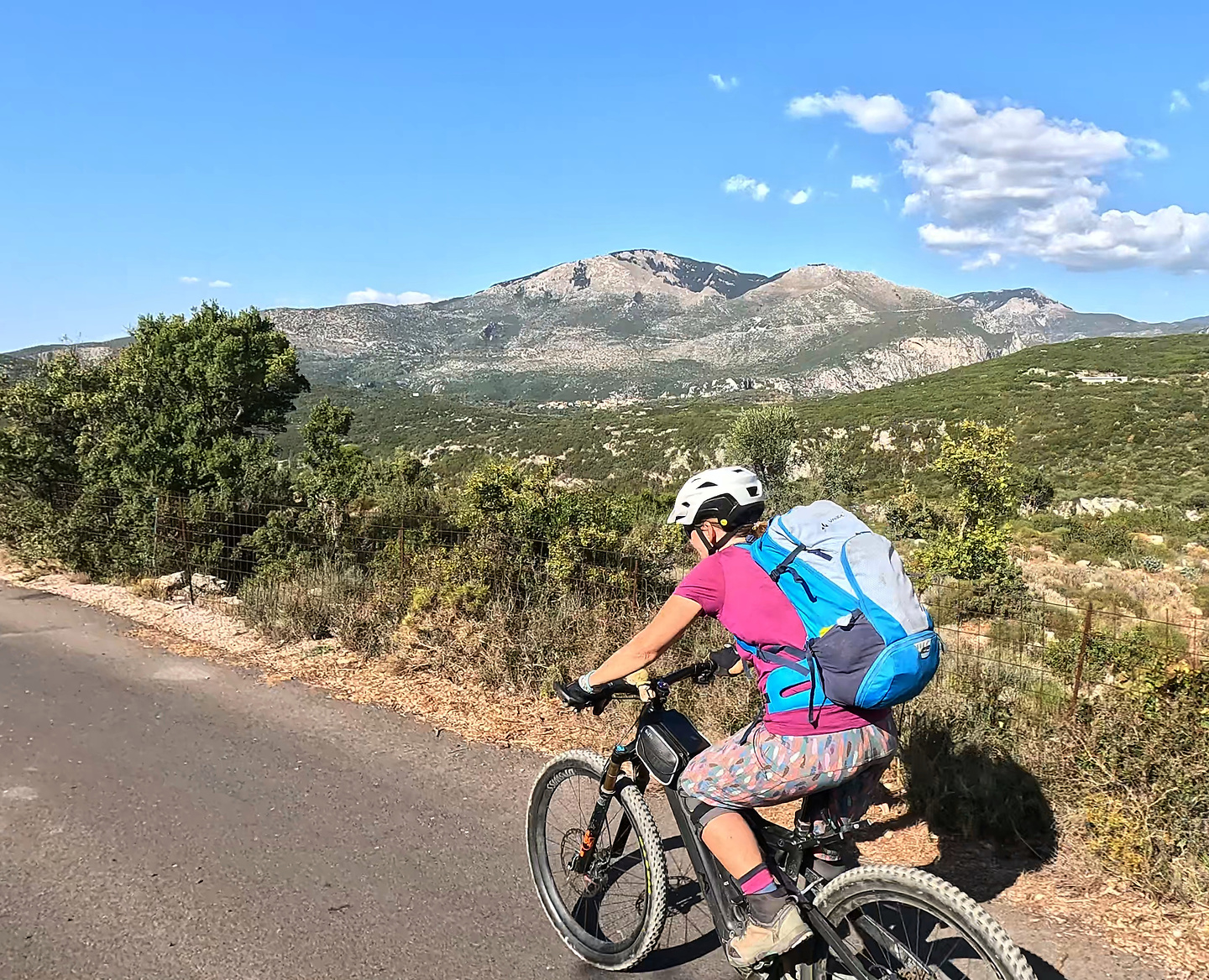 viros-trail1.jpg