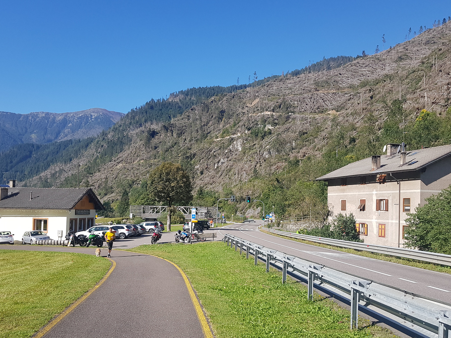 fassa-cyclepath.jpg