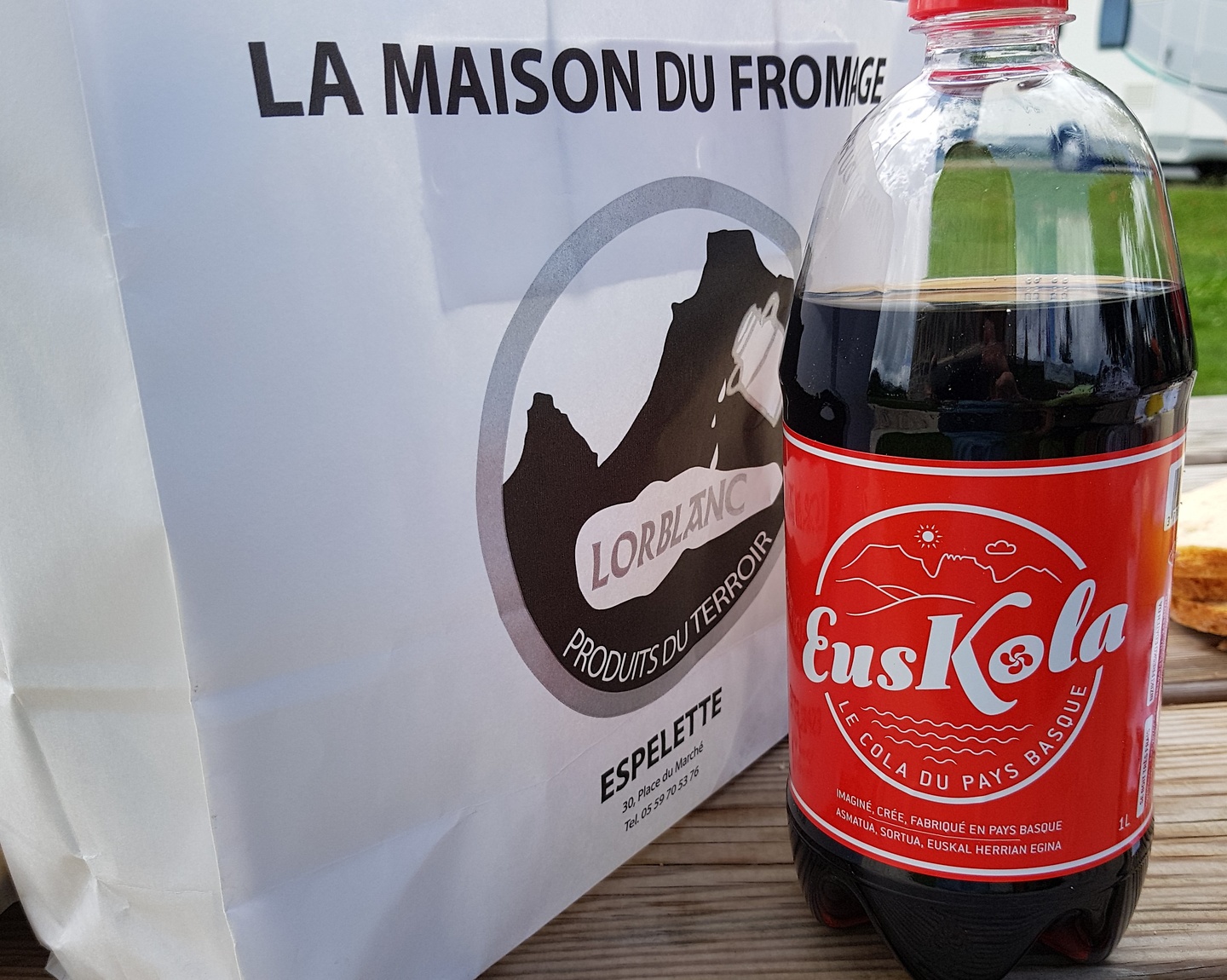 espelette-cola.jpg