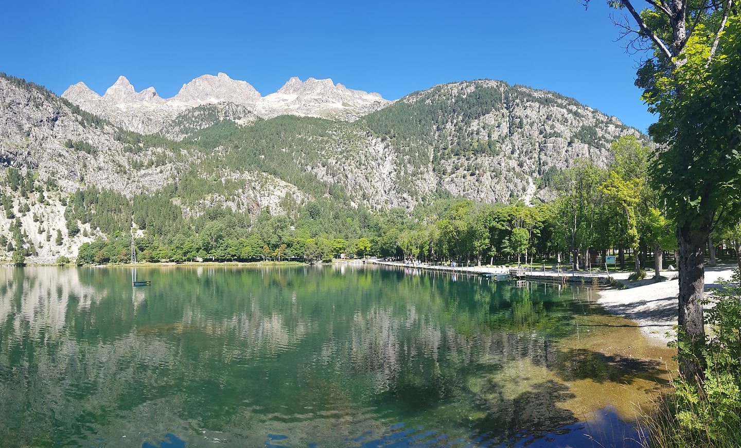 panticosa-lake1.jpg