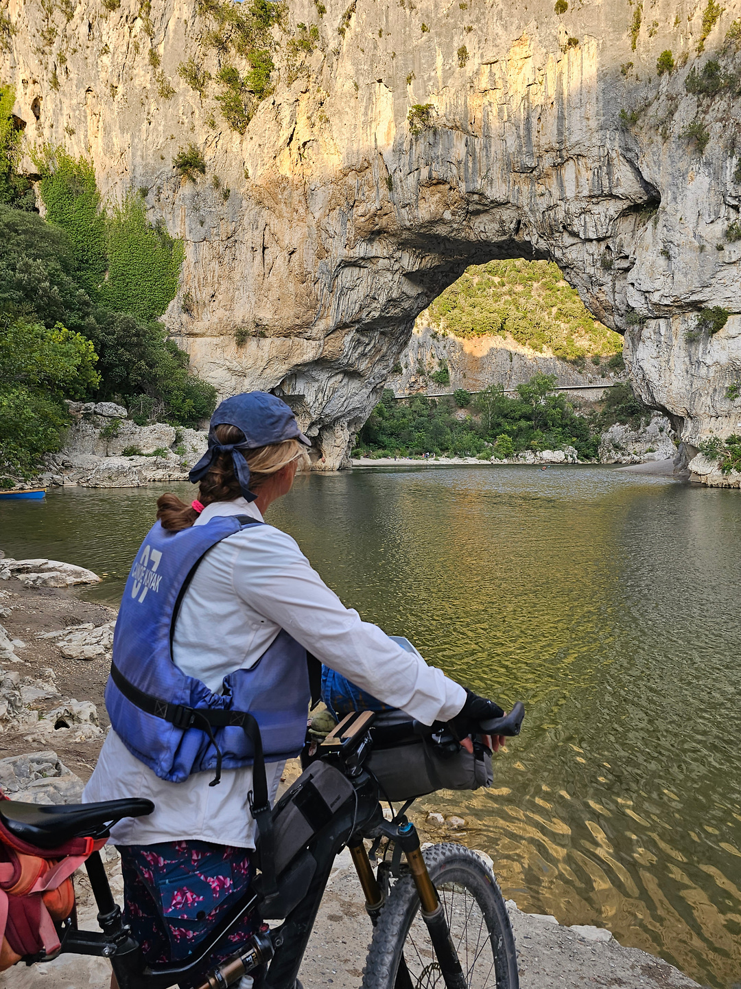 ardeche-arch1.jpg