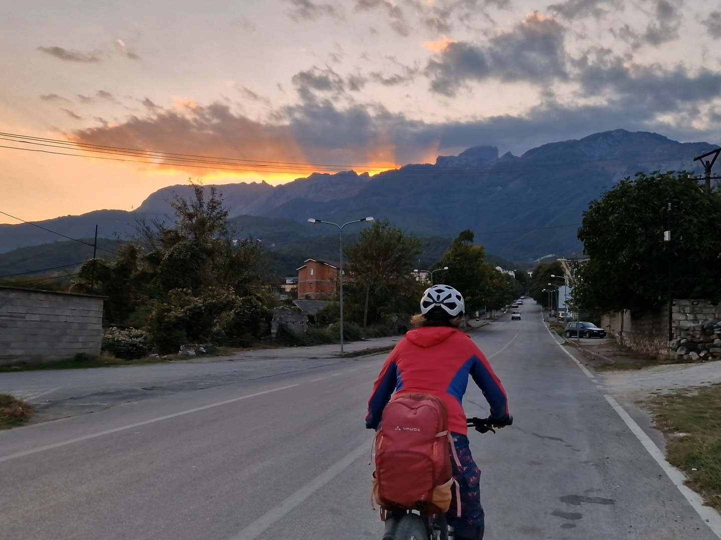 bajram-road3.jpg