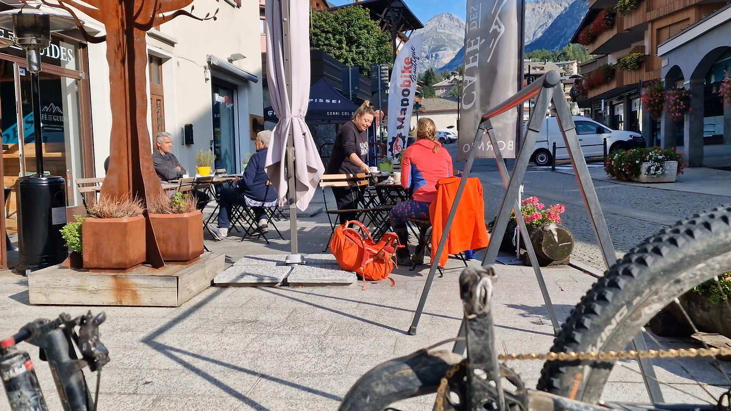 bormio-town2.jpg