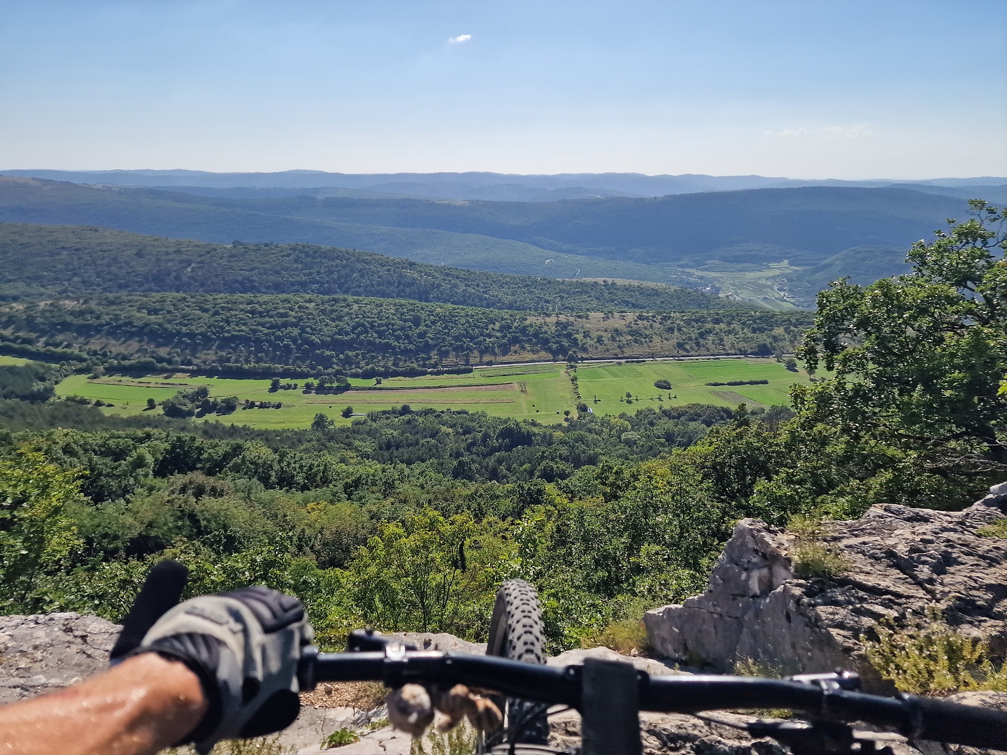 buzet-trail2.jpg