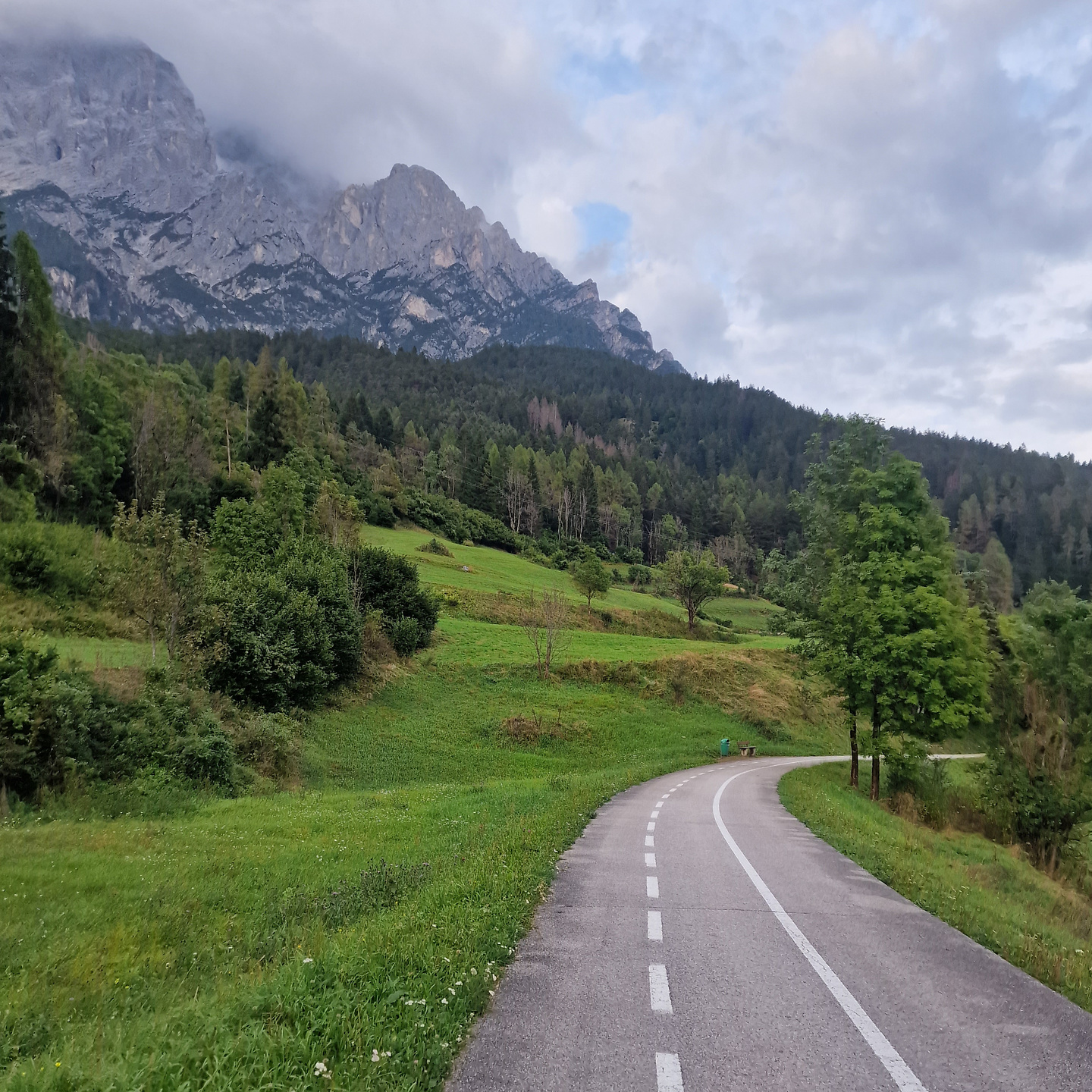 cadore-cyclepath1.jpg