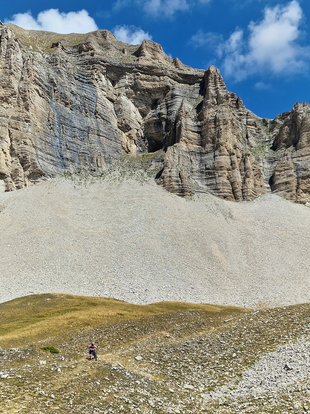 charnier-uphill10.jpg