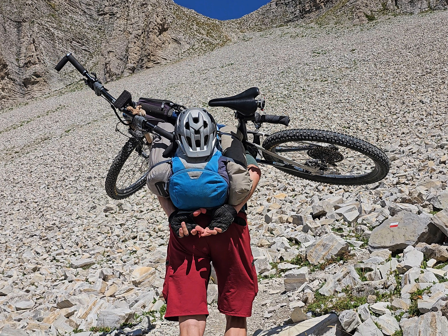 charnier-uphill11.jpg