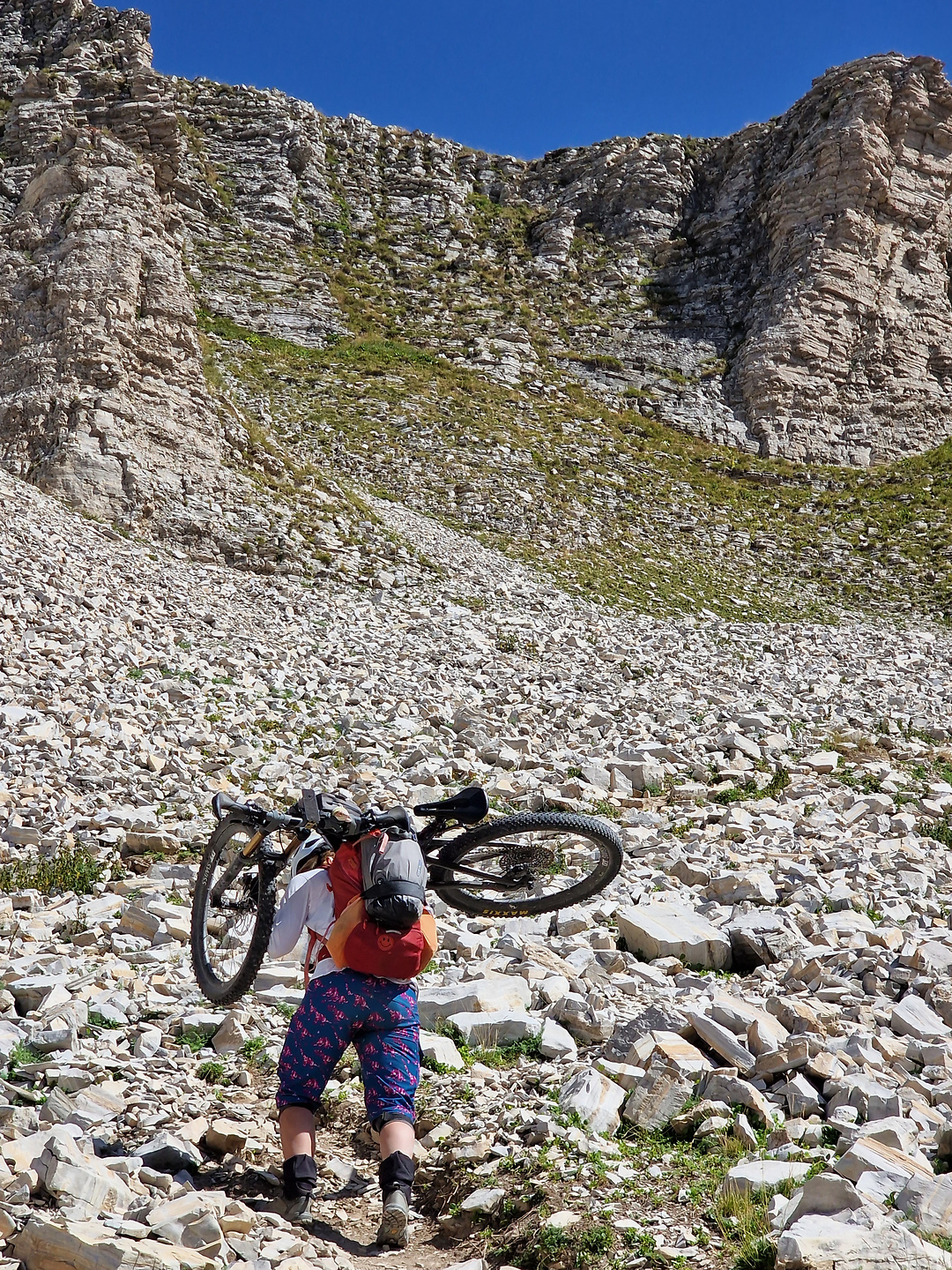 charnier-uphill13.jpg