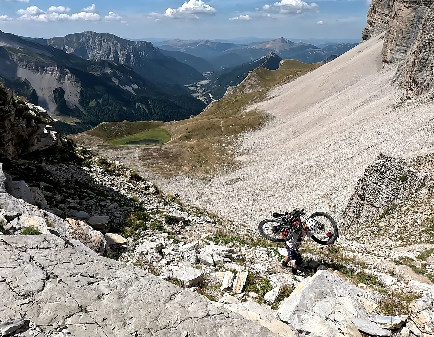 charnier-uphill15.jpg