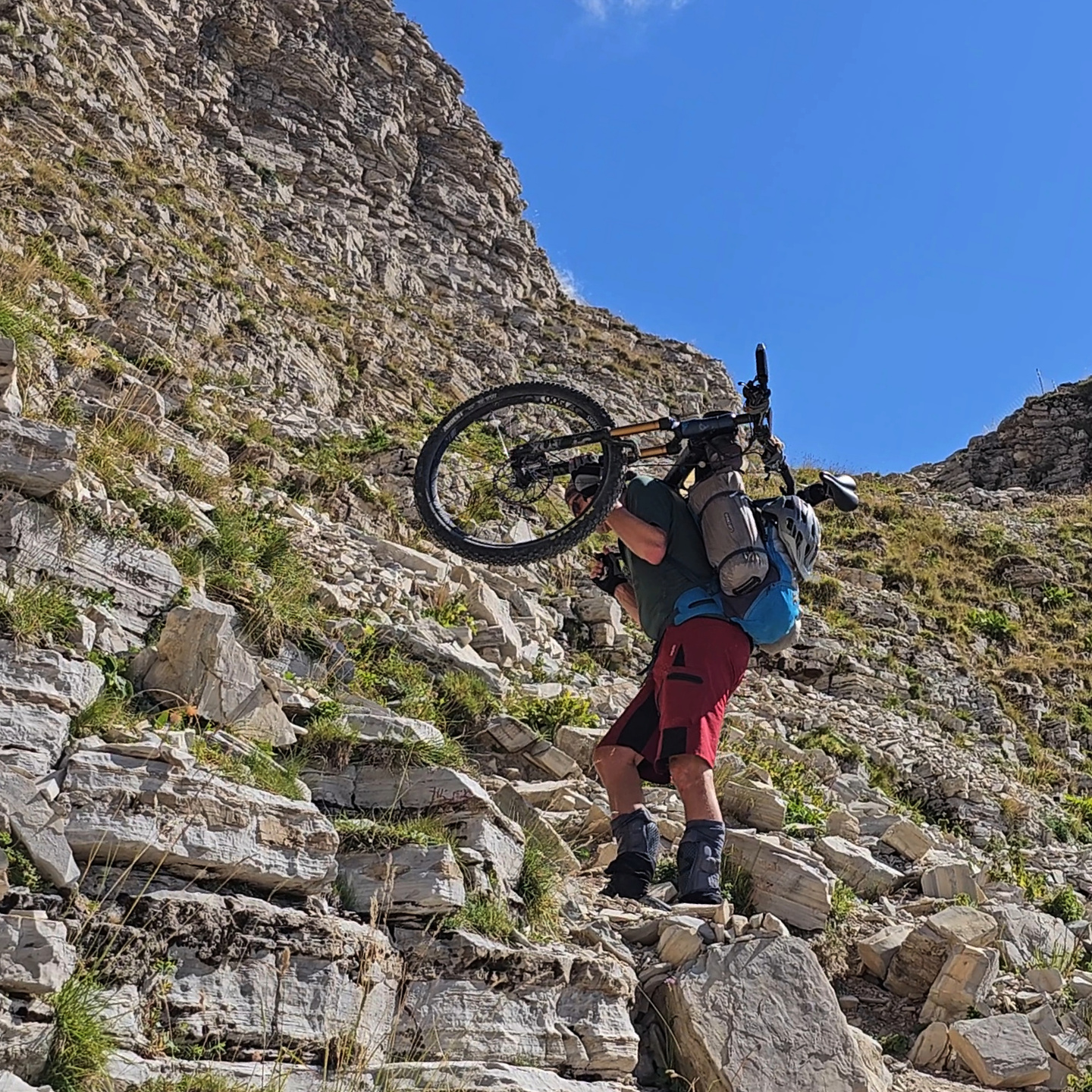 charnier-uphill17.jpg
