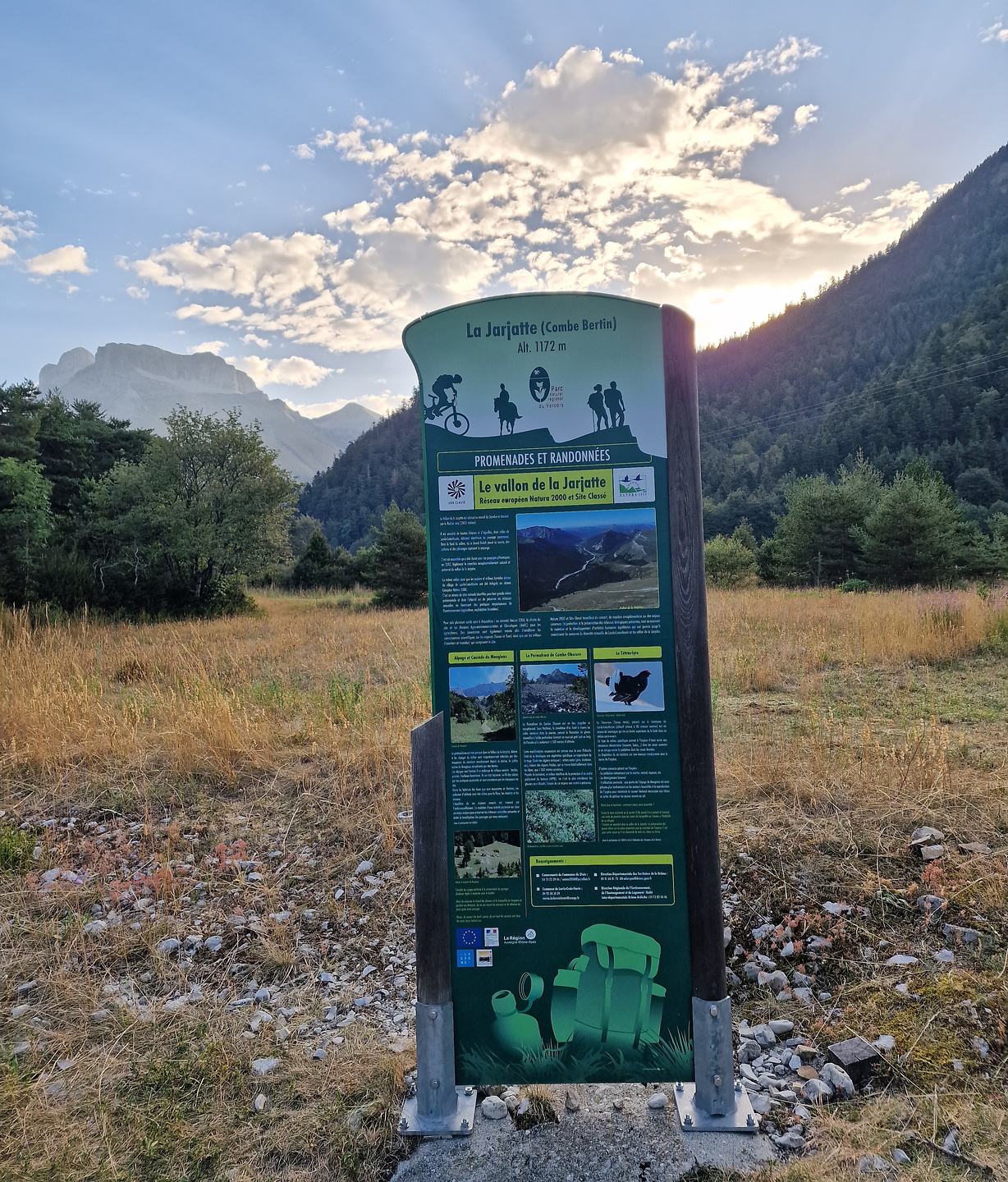 charnier-uphill2.jpg
