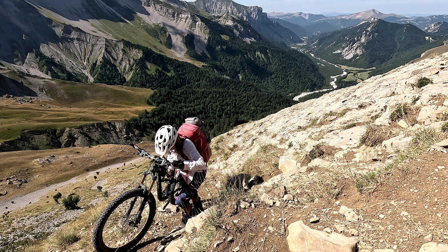 charnier-uphill8.jpg
