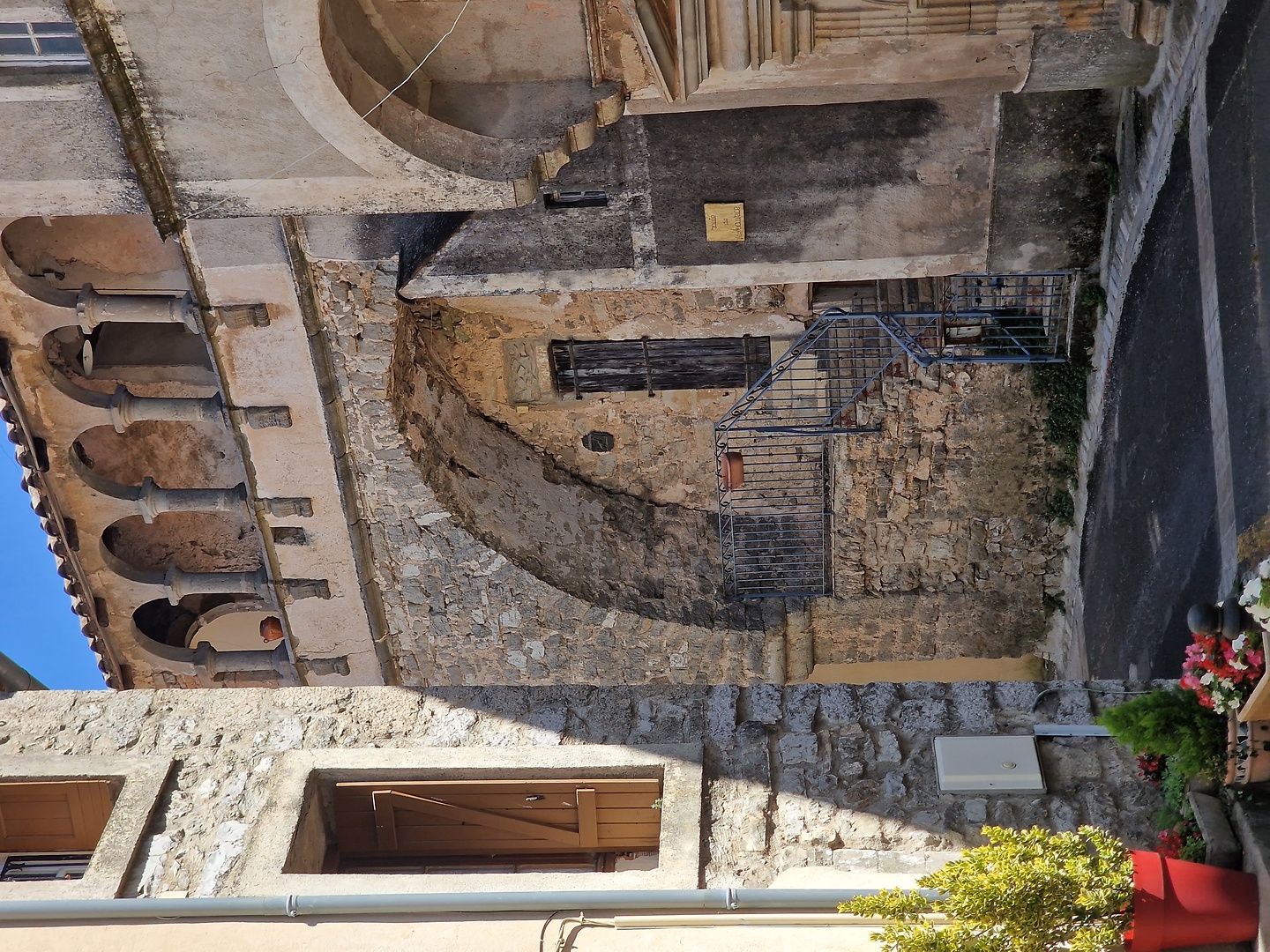 colvent-town1.jpg