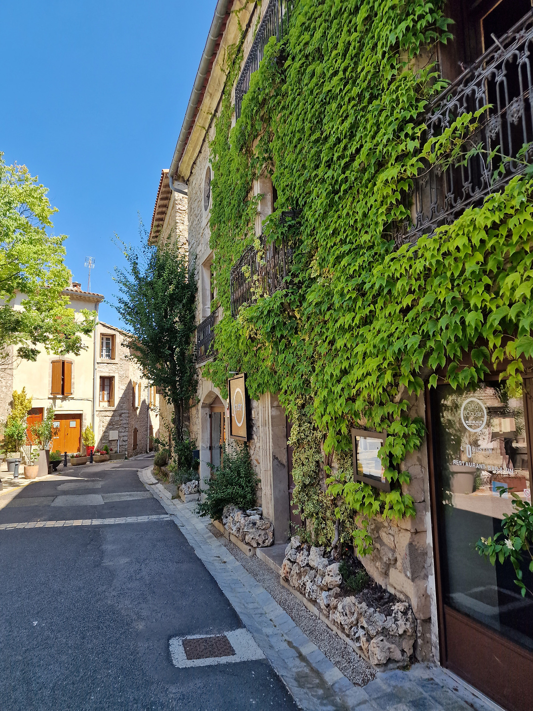 colvent-town2.jpg
