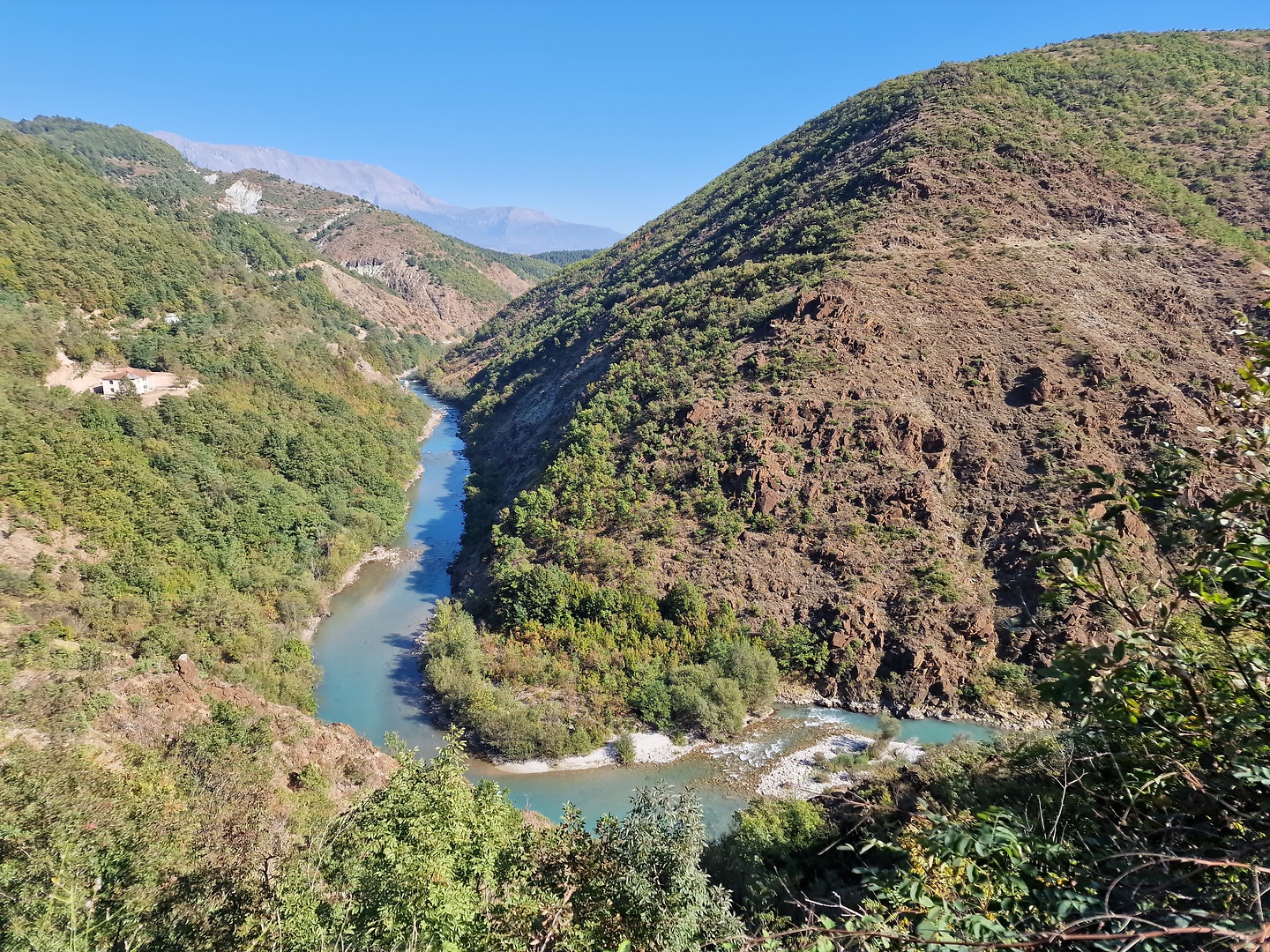komani-road2.jpg