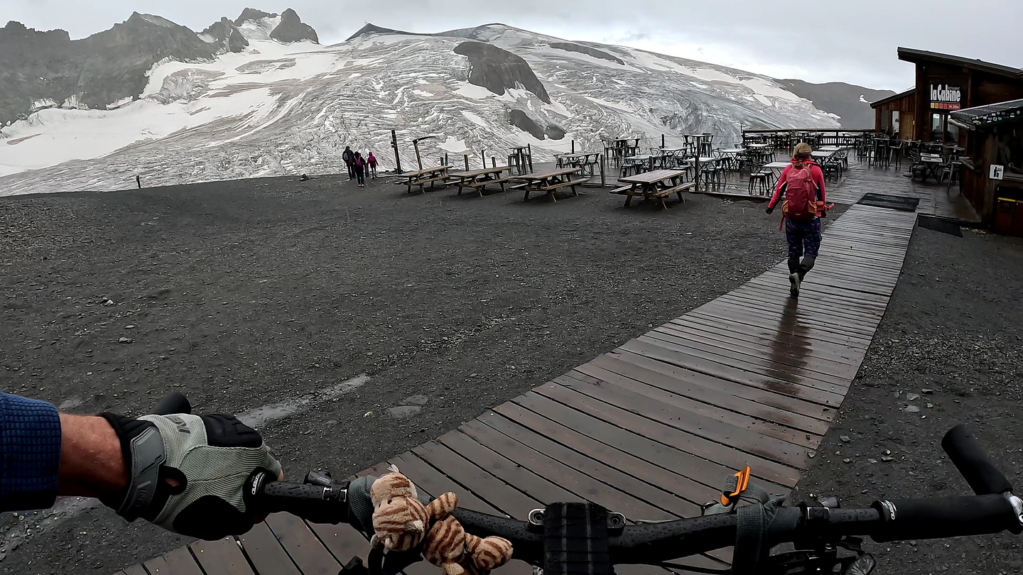 lagrave-peak1.jpg