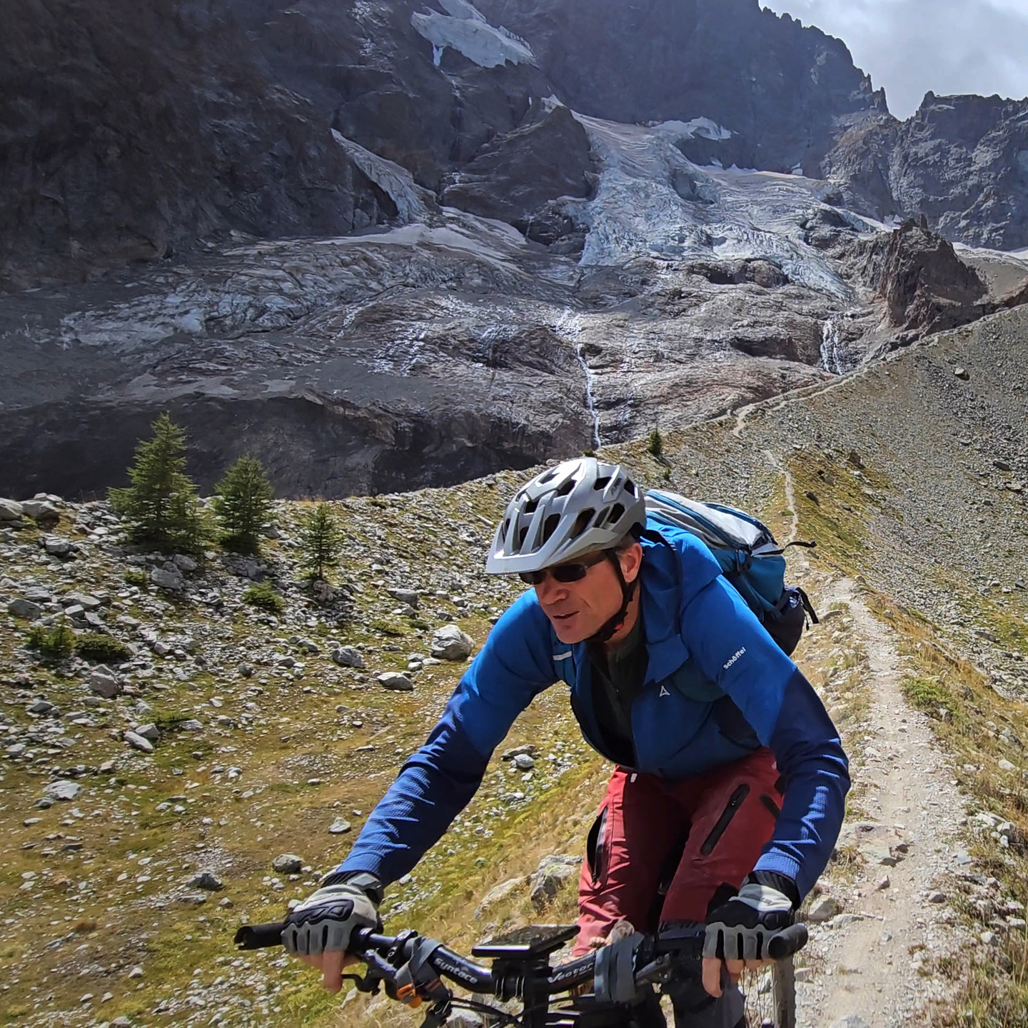 lagrave-trail30.jpg