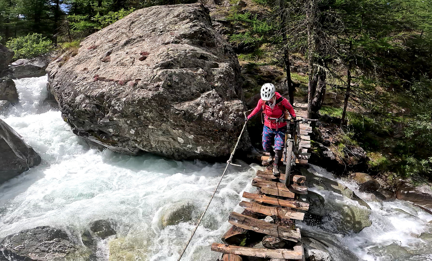 lagrave-trail36.jpg
