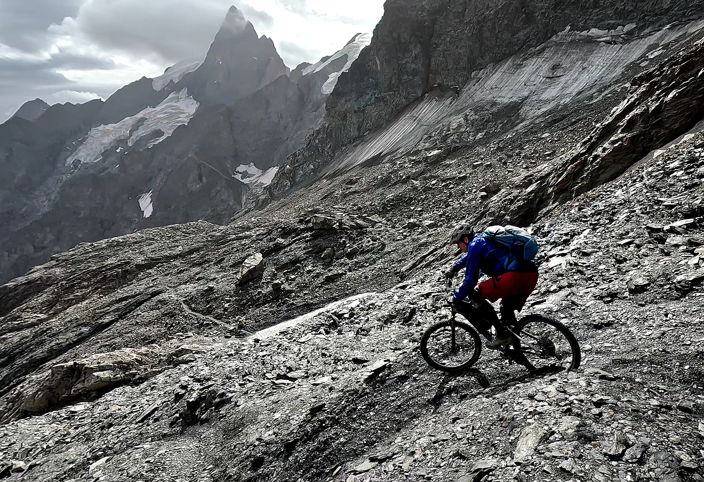lagrave-trail6.jpg