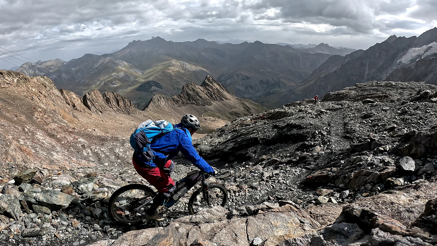 lagrave-trail8.jpg