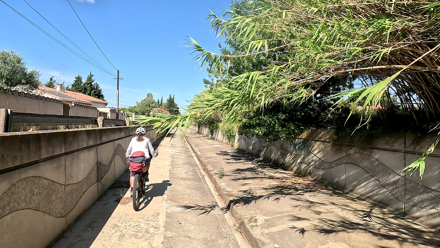 lezignan-road2.jpg