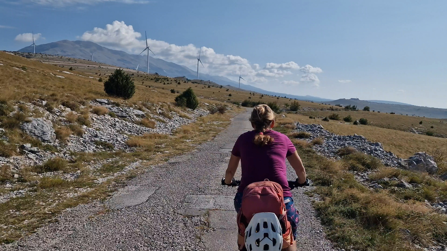 mostar-uphill4.jpg