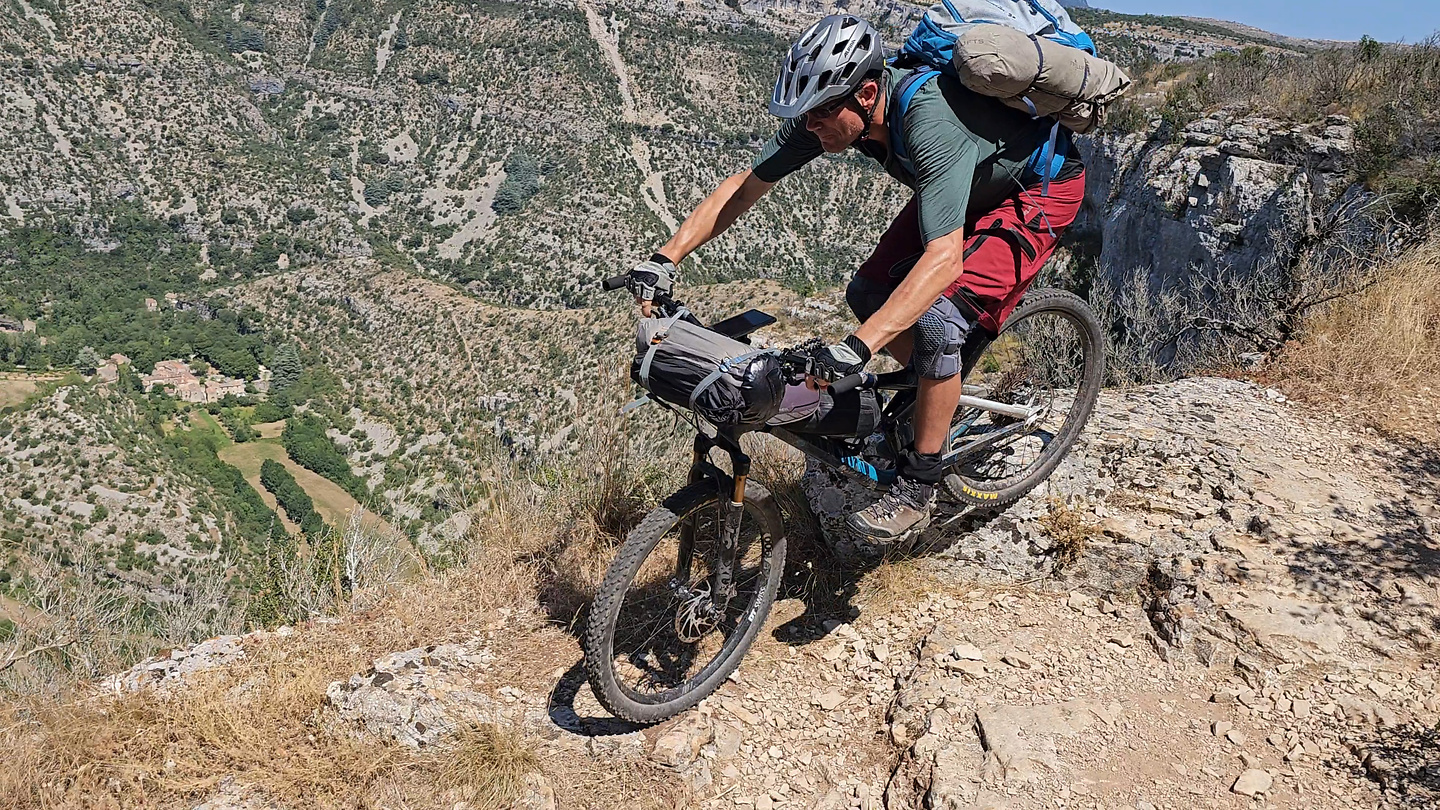 navacelles-trail1.jpg