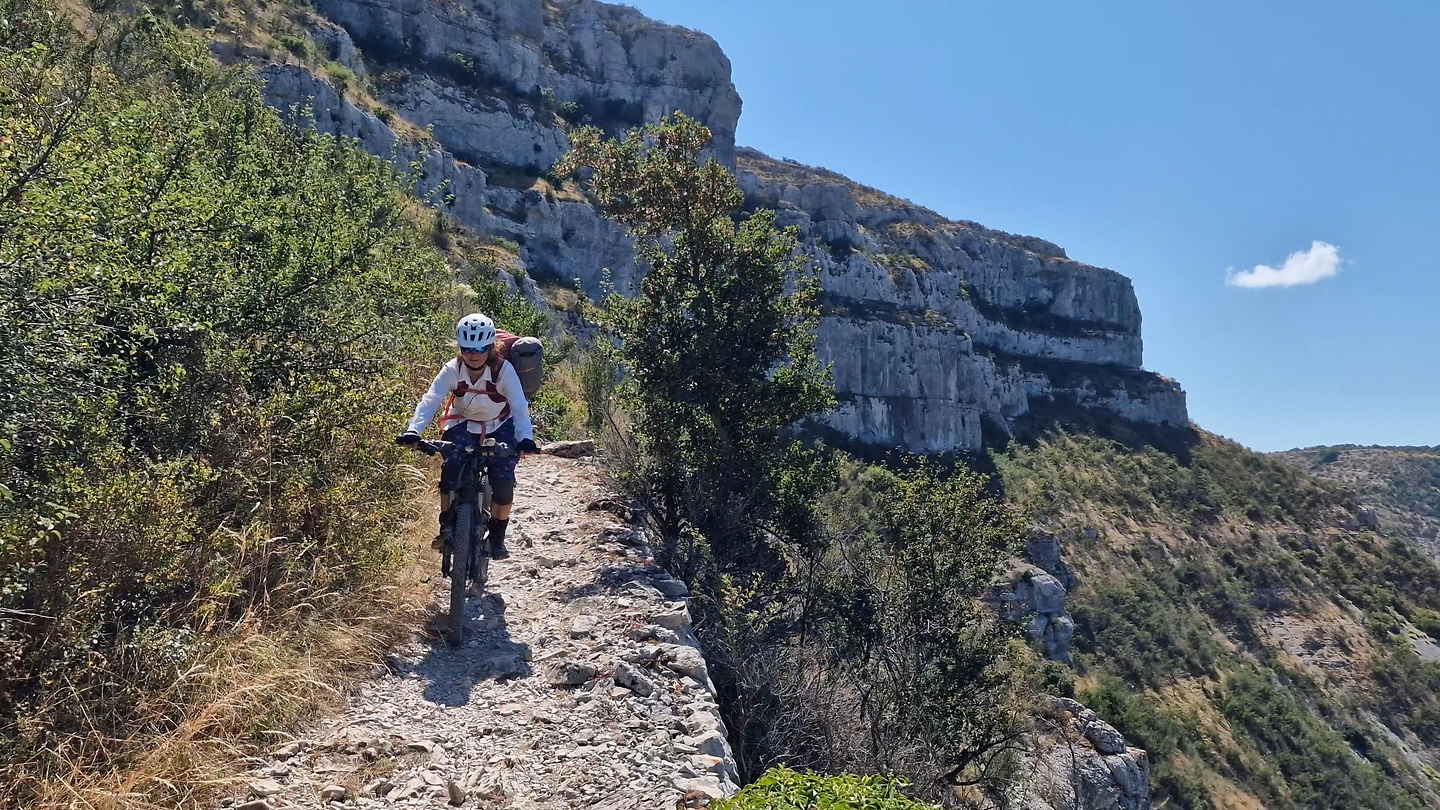 navacelles-trail5.jpg