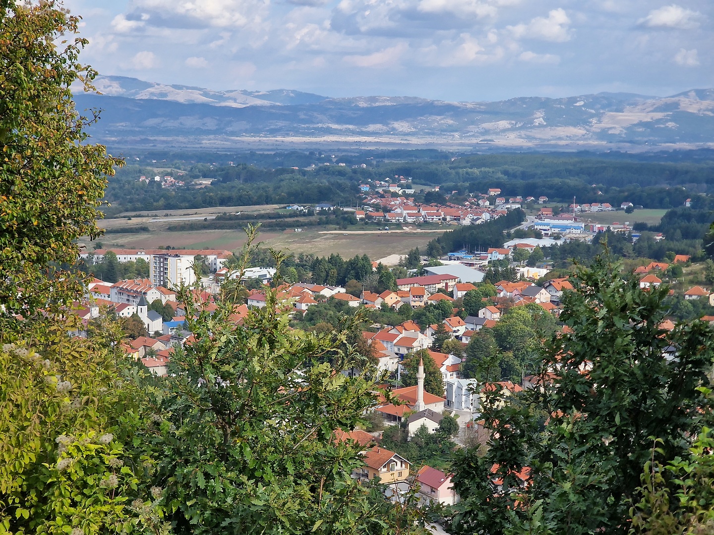 nevesinje-town1.jpg