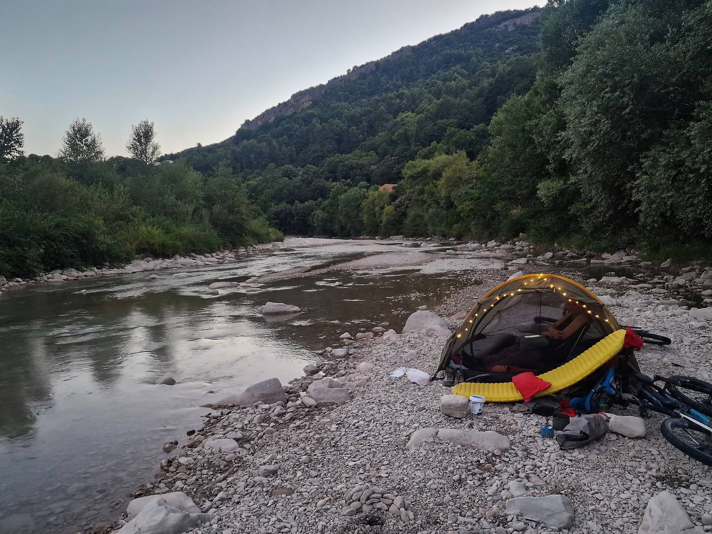 nyon-camp4.jpg
