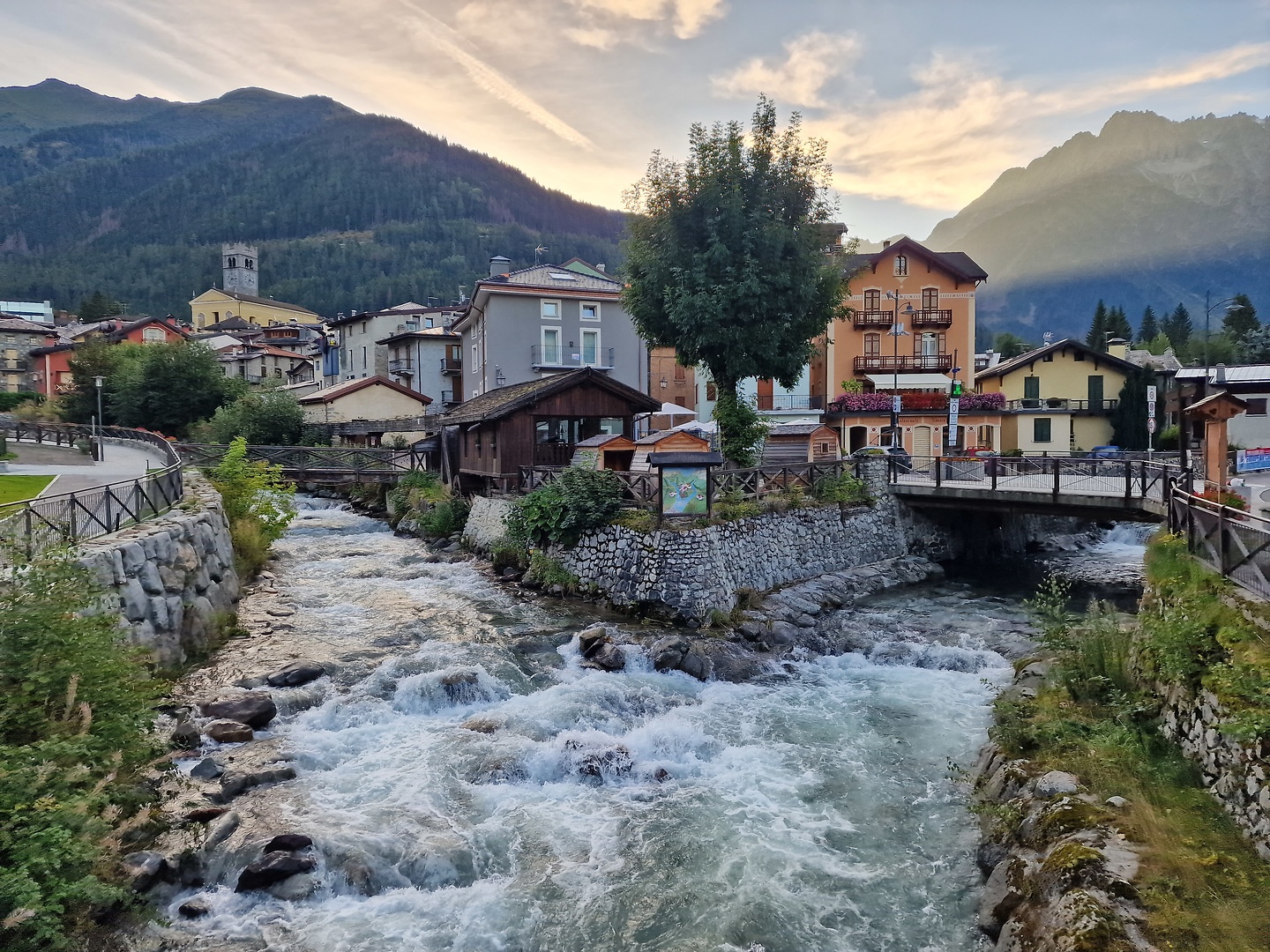 pontelegno-town2.jpg