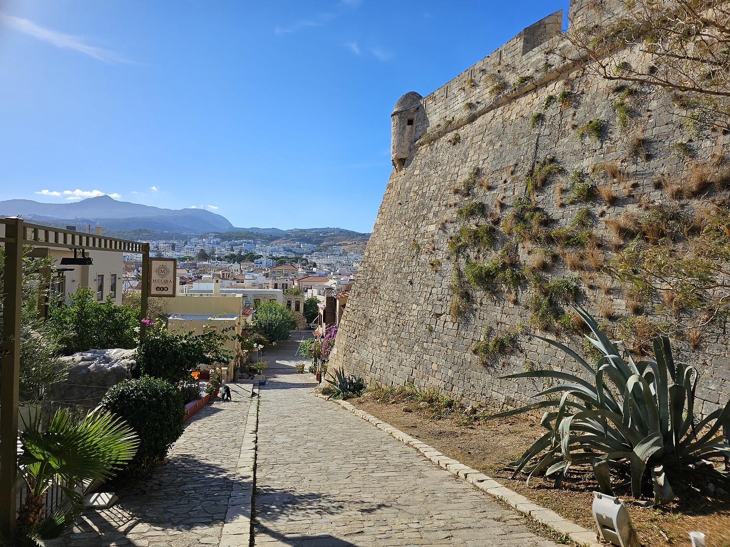 rethymno-town1.jpg