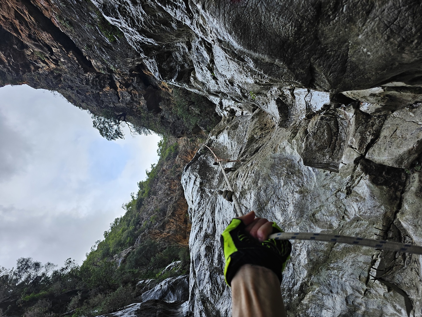 sarakinas-gorge3.jpg