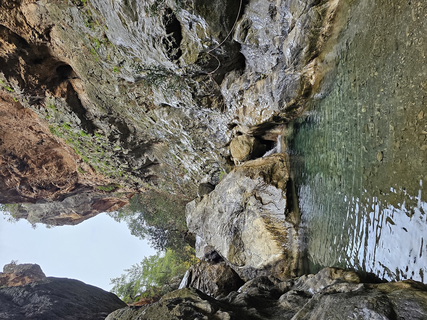 sarakinas-gorge6.jpg