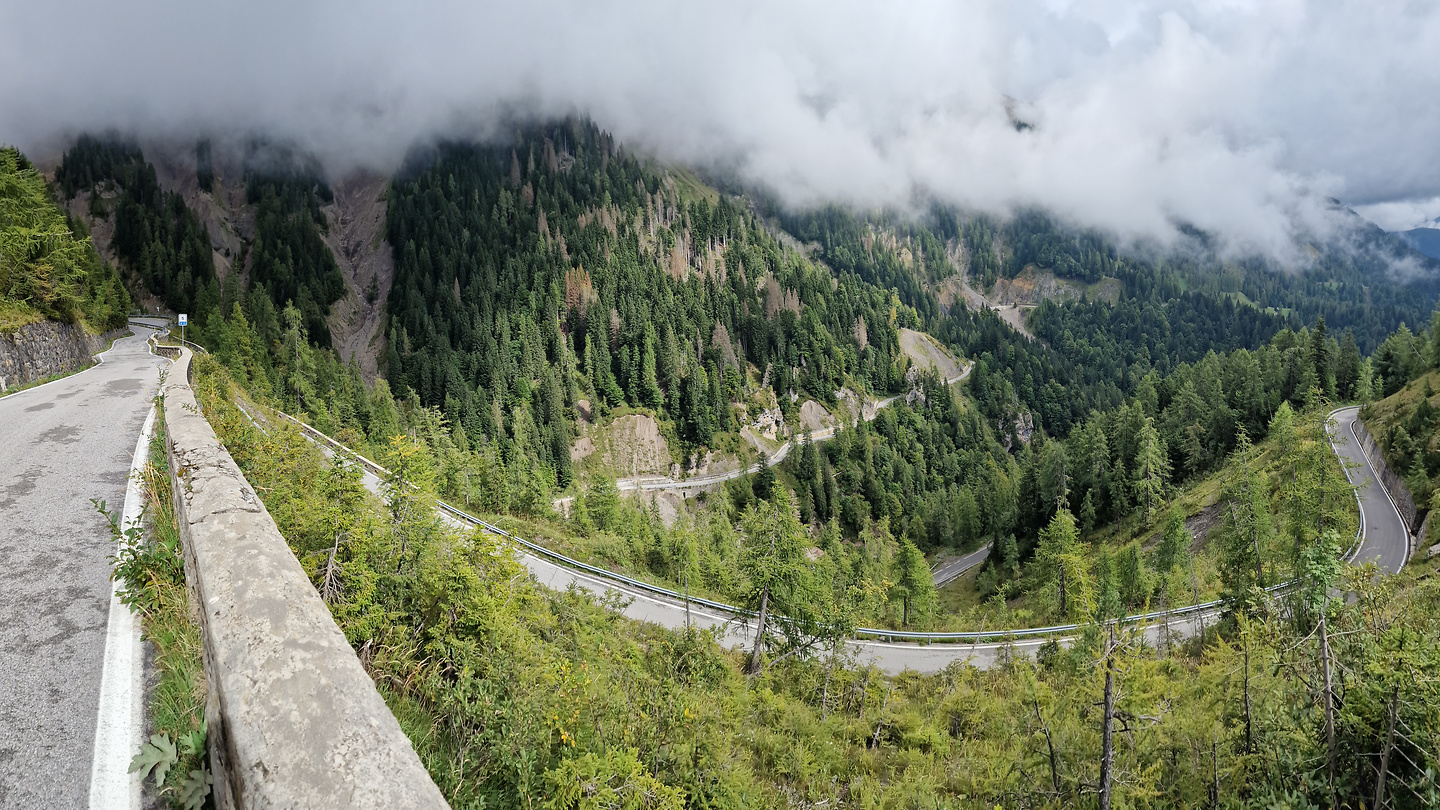 sauris-road3.jpg