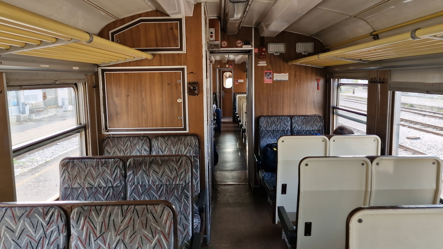 sibenik-train2.jpg