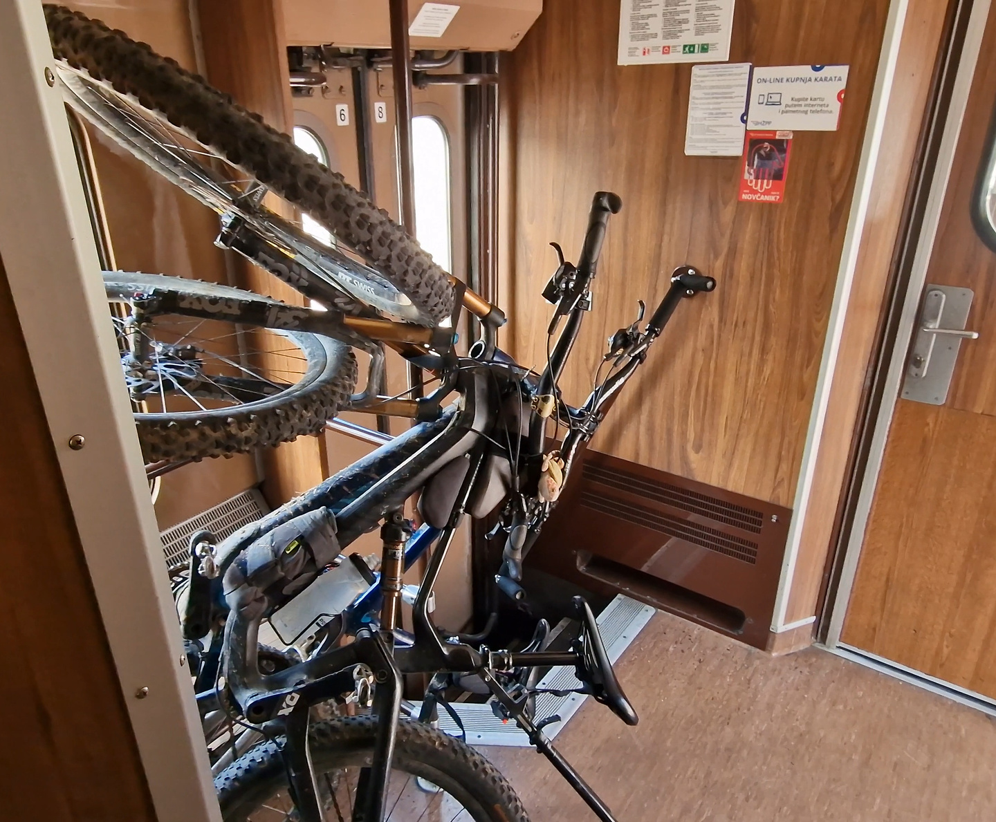 sibenik-train3.jpg