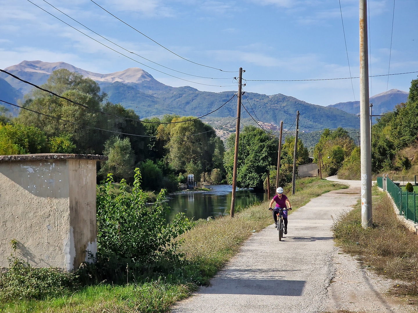 struga-road2.jpg